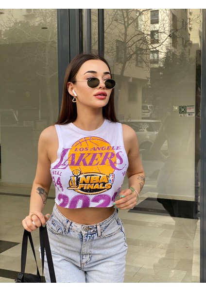 By Helin Ateş Lakers Baskılı Kolsuz T-Shirt