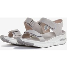 Skechers ARCH FİT - TOURİSTY Kadın Bej Sandalet - 119247 TPE