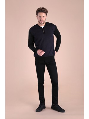Ferraro V Yaka Superfine Yün Kazak - Siyah