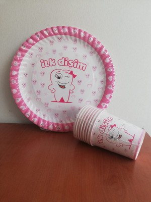 Cadde Süs Ilk Dişim Yazılı Pembe Kenarlı 8`li Beyaz Kağıt Tabak Bardak Seti