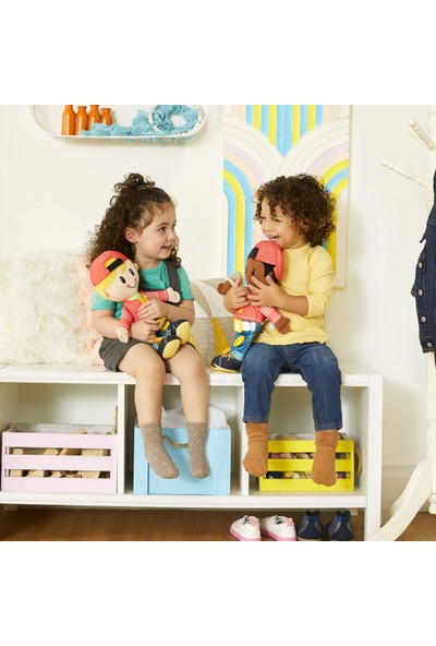 Playskool Dressy Kids Siyah Saçlı ve Şapkalı Erkek Bebek Aktivite Peluş Oyuncak Fermuarlı Ayakkabı Bağcıklı Düğmeli 2 Yaş ve Üzeri Için (Yurt Dışından)