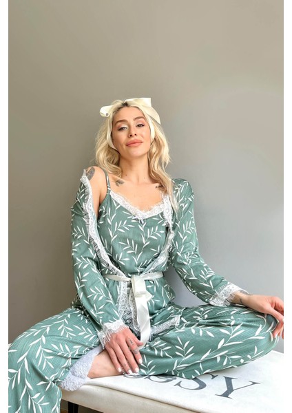Yeşil Zeytin Dalı Desenli Sabahlıklı Pegasus Pijama Takımı fiyatları