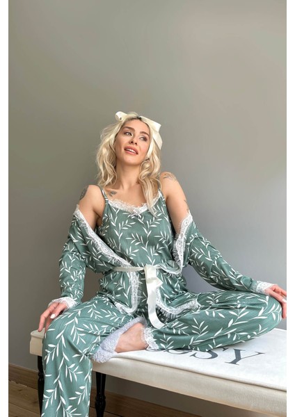 Yeşil Zeytin Dalı Desenli Sabahlıklı Pegasus Pijama Takımı modelleri
