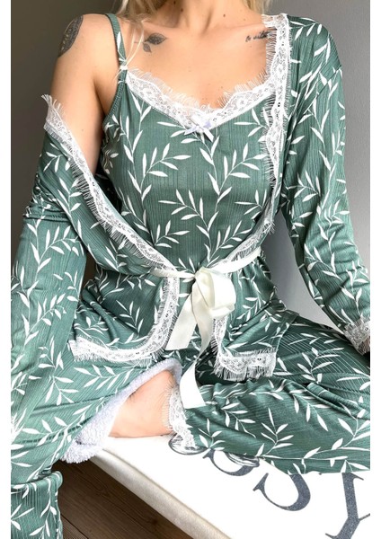 Yeşil Zeytin Dalı Desenli Sabahlıklı Pegasus Pijama Takımı fırsatları