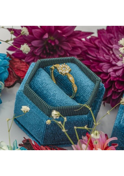 Altın Kaplama Zirkon Taşlı Papatya Model Gümüş Bayan Yüzük