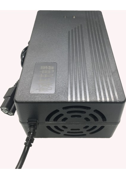 60 Volt 8A Li-Ion Elektrikli Bisiklet Motosiklet Şarj Cihazı fırsatları