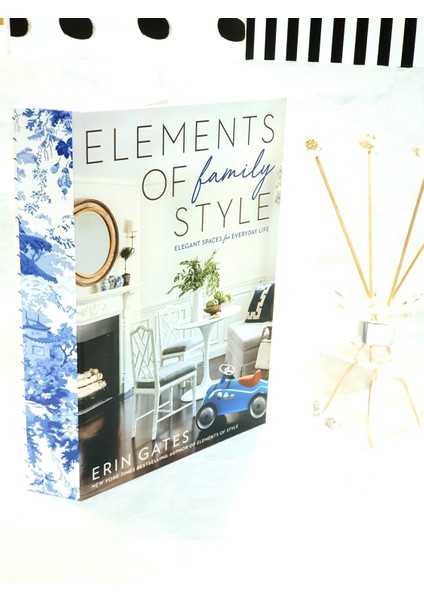 Lovely Book & Book Element Of Style Mavi Klasik Model Dekoratif Kutu