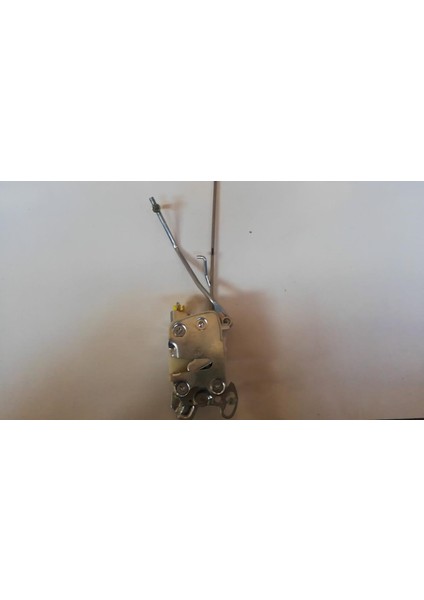 Kilit Kapı B2500 99-06 Ön Iç Rh