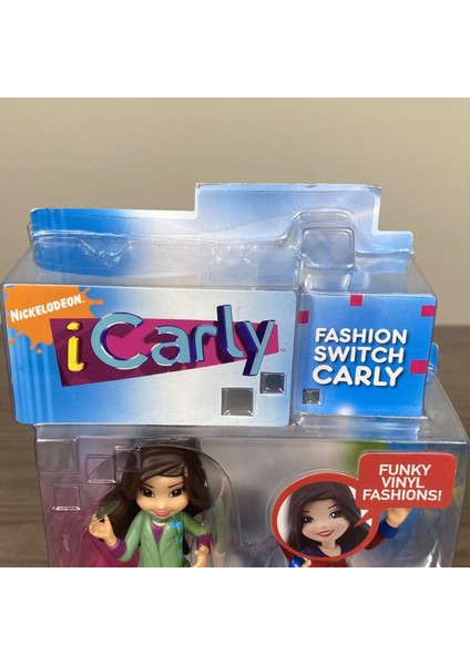 Nickelodeon Icarly Fashion Switch Carly - Icarly Moda Giysileri - Değiştirilebilir Giysili Bebek