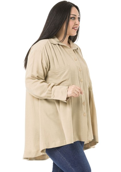 Büyük Beden Torba Cepli Önü ve Arkası Pileli Geniş Manşetli Arkası Uzun Taş Rengi Müslin Gömlek indirimleri