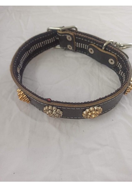 Deri Iç Kısmı Silikonlu Süslü El Işlemeli Köpek Tasmasi Boy 60 -65-70 cm En 4 cm