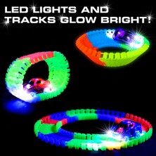Elifeshop Magic Tracks Renkli Hareketli Raylar 384 Parça LED Işıklı 2 Arabalı Oyuncak Araba Parkuru Pist Seti