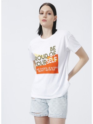 Fabrika Kevin Bisiklet Yaka Basic Baskılı Beyaz Kadın T-Shirt