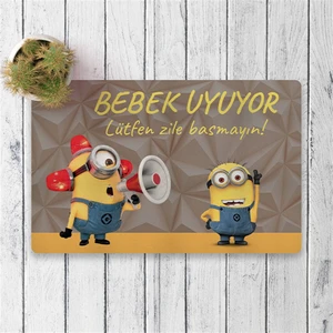 Minyonlar Bebek Uuyuyor Dijital Baskılı 50X70CM Dekoratif Çok Amaçlı Iç ve Dış Kapı Paspası