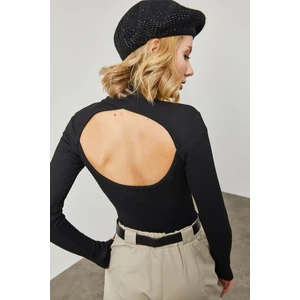 Siyah Sırtı Pencere Detaylı Kaşkorse Bluz 2YXK2-46114-02