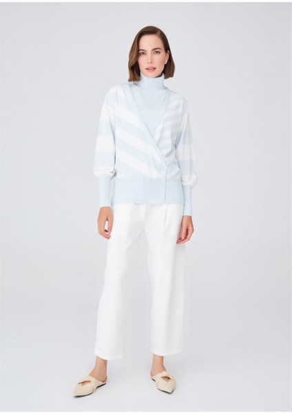 Derin Yaka Dökümlü Kolları Büzgülü Kadın Triko Kazak Mavi/ekru