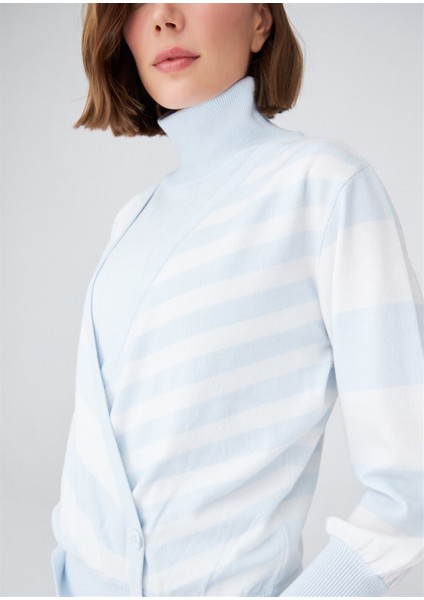 Derin Yaka Dökümlü Kolları Büzgülü Kadın Triko Kazak Mavi/ekru modelleri