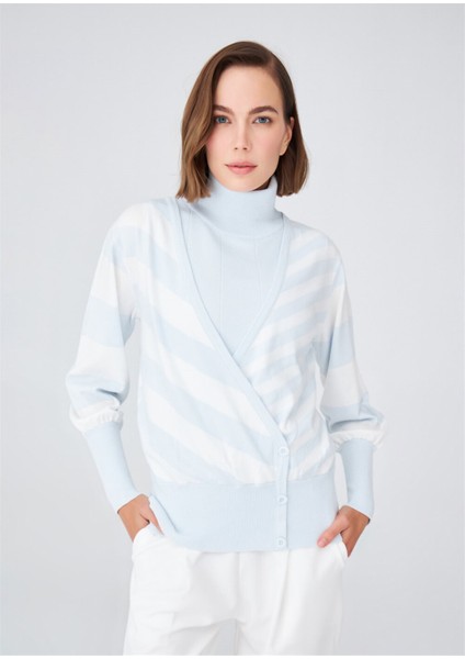 Derin Yaka Dökümlü Kolları Büzgülü Kadın Triko Kazak Mavi/ekru indirimleri