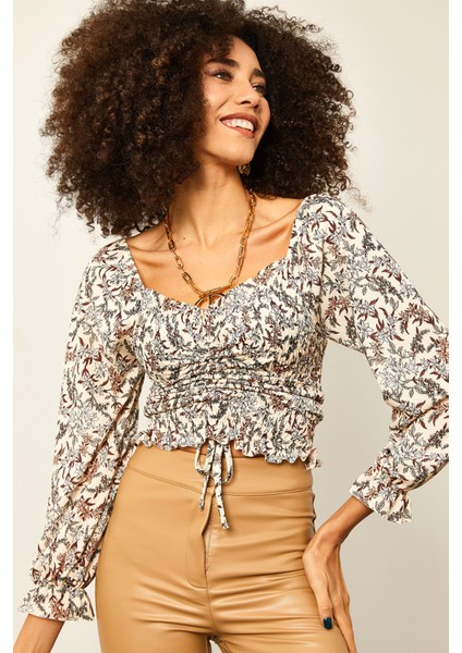 Bej Çiçek Desenli Büzgülü Bluz 2YXK2-46097-25 fırsatları