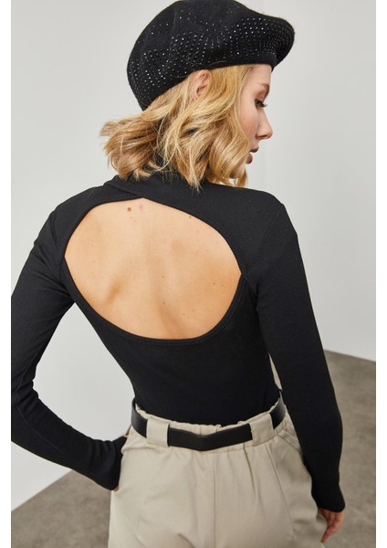 Siyah Sırtı Pencere Detaylı Kaşkorse Bluz 2YXK2-46114-02