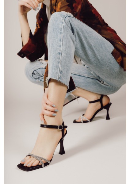 Siyah Sultan Kadın Topuklu Ayakkabı 0012345