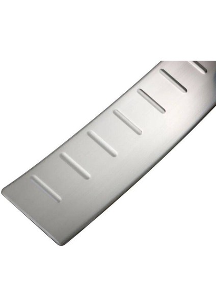 BMW 3 Serisi E91 Krom Arka Tampon Eşiği Taşlı 2008-2012 Arası modelleri