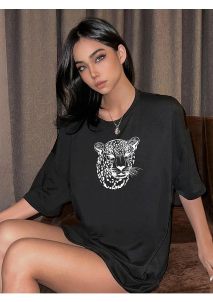 Kadın Leopar Figür Baskılı Oversize T-Shirt