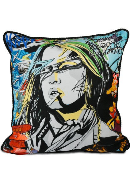 Street Art Brigitte Kadife Yastık 45 x 45 cm