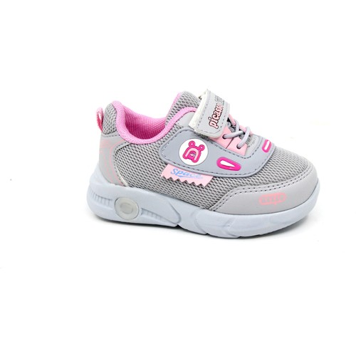 skechers strada outlet