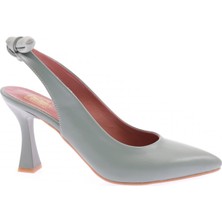 DGN 701-22Y Kadın Sıvrı Burun Parmak Dekoltelı Bılekten Baglamalı Topuklu Ayakkabı