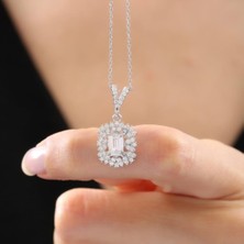 Mia Vento Pırlanta Montür Emerald Efsunu Sadelik Mührü Gümüş Kolye