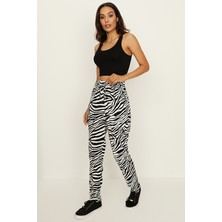 Select Moda Kadın Siyah Beyaz Zebra Desenli Rahat Kesim Pantolon