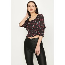 Select Moda Kadın Siyah Çiçek Desenli Kare Yaka Gipeli Bluz
