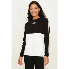 Select Moda Kadın Siyah Renk Bloklu Kolları File Detaylı Basic Örme Sweatshirt