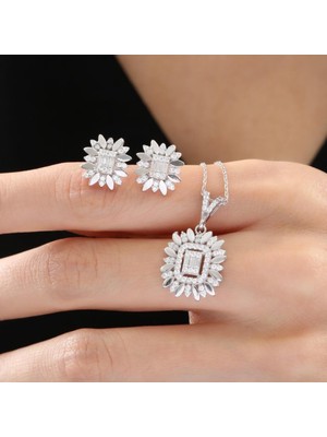 Mia Vento Pırlanta Montür Parıltılı Baget Güneşi Sadelik Mührü Gümüş Mini Set