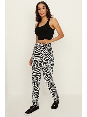 Select Moda Kadın Siyah Beyaz Zebra Desenli Rahat Kesim Pantolon
