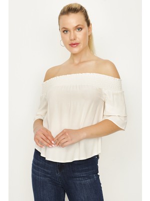 Select Moda Kadın Krem Carmen Yaka Bluz