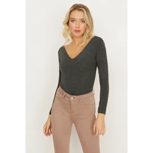 Select Moda Kadın Antrasit V Yaka Alttan Çıtçıtlı Body