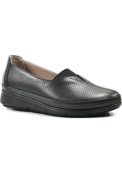 45010 Hakiki Deri Siyah Lastikli Ortopedik Günlük Kadın Anne Ayakkabı