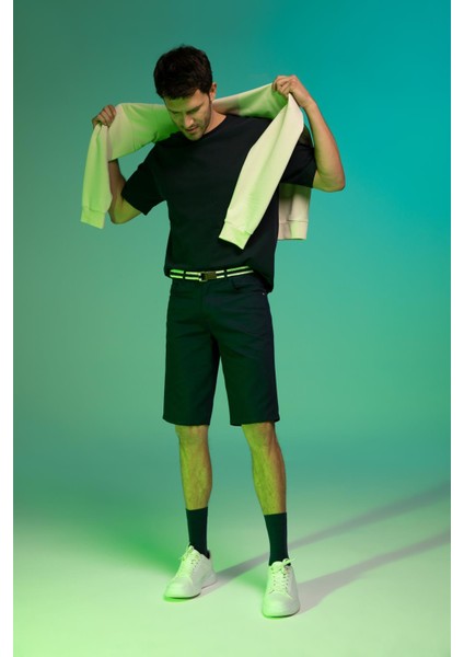 Slim Fit Kemerli Bermuda Şort N4990AZ22SM