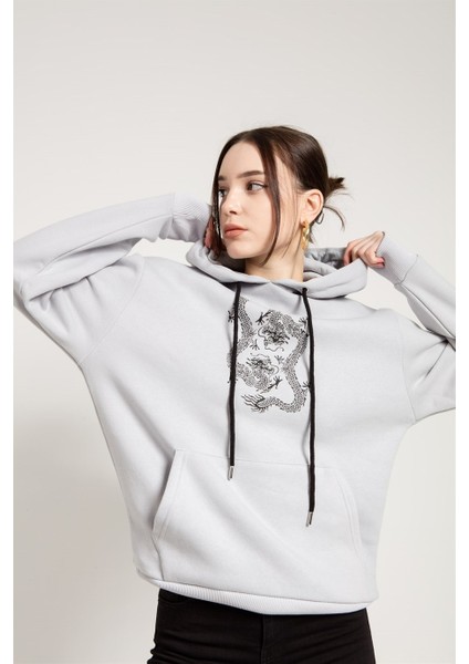 Dragon Baskılı Gri Oversize Kadın Sweatshirt indirimleri