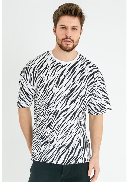 Leopar Baskılı Oversize Beyaz Erkek T-shirt