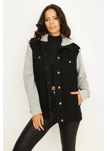 Kadın Siyah Kapüşonlu Kolları Penye Oversize Denim Ceket