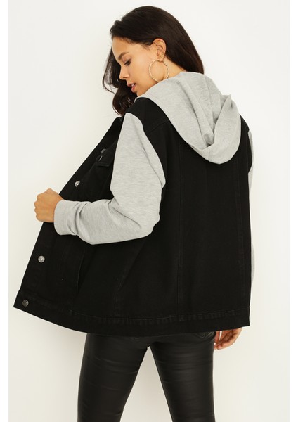 Kadın Siyah Kapüşonlu Kolları Penye Oversize Denim Ceket