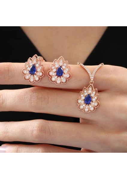 Pırlanta Montür Lotus Çiçeği Sentetik Safir Zarafet Mührü Rose Renk Gümüş Mini Set