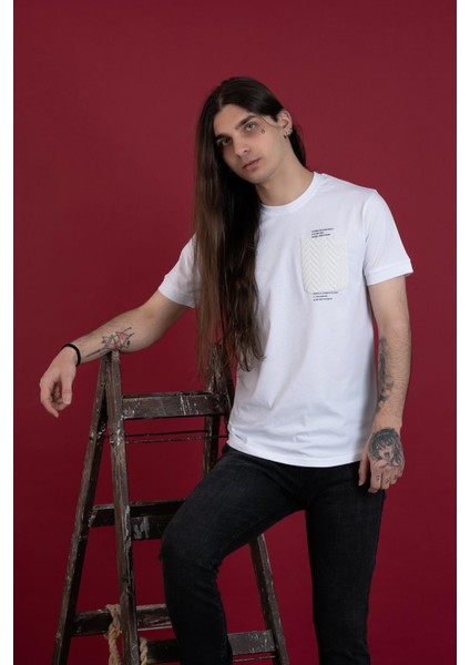 Slimfit Cep Detaylı Sıfır Yaka Erkek Penye T-Shirt fiyatları