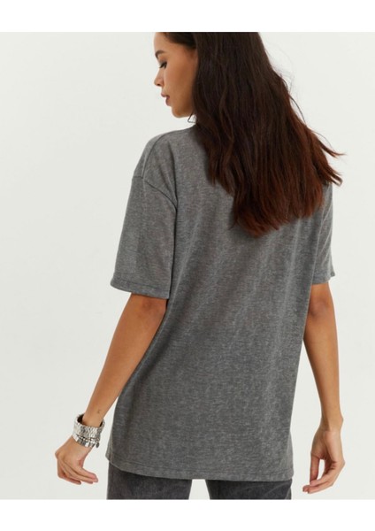 Zincir Kolye Detaylı Tshirt fiyatları