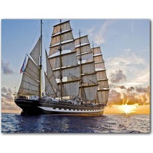 Cakatablo Gün Batımında Yelkenli Gemi