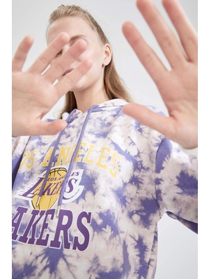 DeFacto Fit NBA Los Angeles Lakers Regular Fit Kapüşonlu İçi Yumuşak Tüylü Sweatshirt W1942AZ21AU