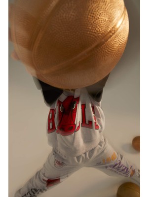 DeFacto Kız Çocuk NBA Chicago Bulls Lisanslı Regular Fit Geri Dönüşümlü Sweatshirt W8332A622SP